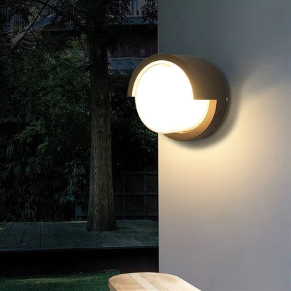 Modern Round WP Outdoor Wall Lamp